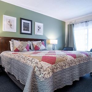 Queen Room Two Queen Beds